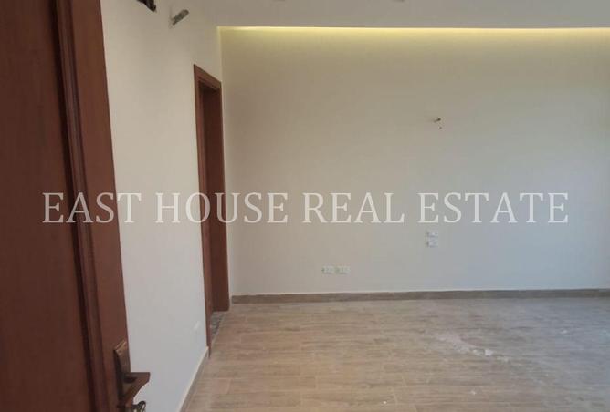 8521601 - Property Image 2