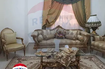 Apartment - 3 Bedrooms - 2 Bathrooms for sale in Winget st. - Bolkly - Hay Sharq - Alexandria