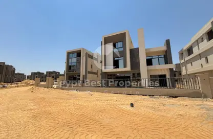 Villa - 5 Bedrooms - 5 Bathrooms for sale in Swan Lake Residence - 5th Settlement Compounds - The 5th Settlement - New Cairo City - Cairo
