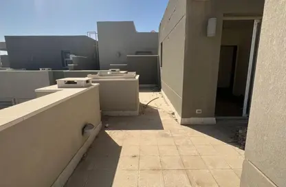 Penthouse - 3 Bedrooms - 3 Bathrooms for sale in Palm Hills Village Gate - South Investors Area - New Cairo City - Cairo