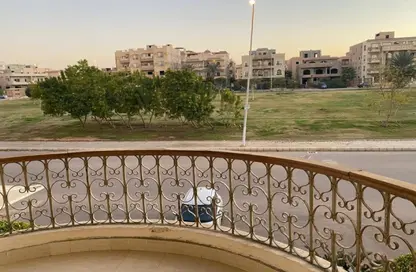 شقة - 3 غرف نوم - 2 حمامات للبيع في محور احمد شوقي - البنفسج 1 - البنفسج - مدينة القاهرة الجديدة - القاهرة