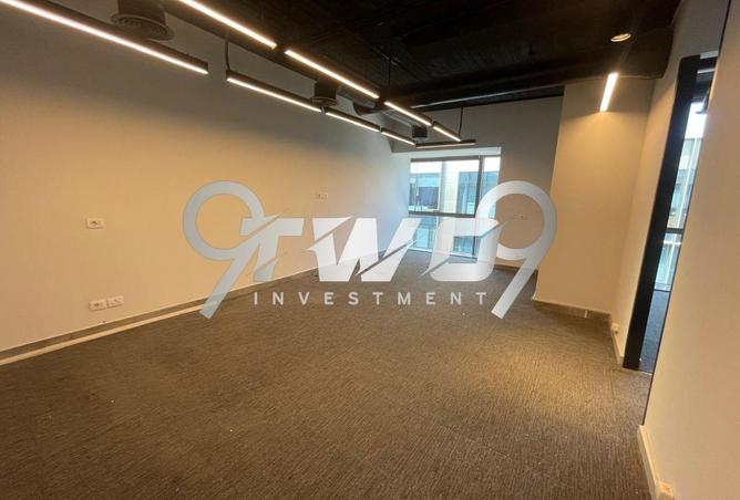 8381111 - Property Image 3