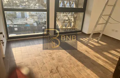 Office Space - Studio - 2 Bathrooms for rent in Mivida - 5th Settlement Compounds - The 5th Settlement - New Cairo City - Cairo