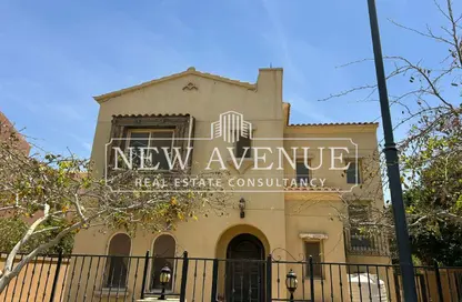 Villa - 4 Bedrooms - 4 Bathrooms for sale in Mivida - 5th Settlement Compounds - The 5th Settlement - New Cairo City - Cairo