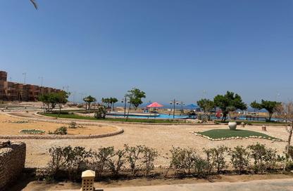 Chalet - 2 Bedrooms - 2 Bathrooms for sale in Hanging Gardens - Porto Sokhna - Al Ain Al Sokhna - Suez