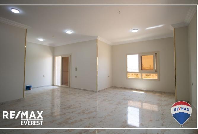 8022527 - Property Image 2