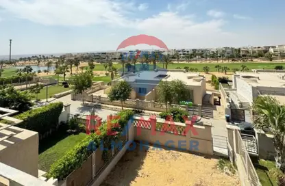تاون هاوس - 4 غرف نوم - 5 حمامات للبيع في جولف فيوز - طريق مصر اسكندرية الصحراوي - مدينة 6 أكتوبر - الجيزة