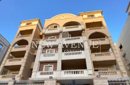 Apartment - 3 Bedrooms - 3 Bathrooms for sale in North Lotus - El Lotus - New Cairo City - Cairo