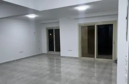 Apartment - 2 Bedrooms - 1 Bathroom for rent in Stone Residence - 5th Settlement Compounds - The 5th Settlement - New Cairo City - Cairo