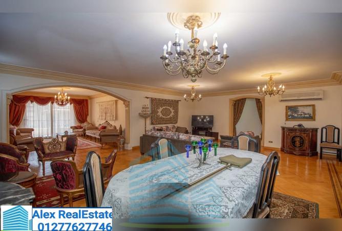 8021081 - Property Image 3