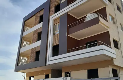 Apartment - 3 Bedrooms - 3 Bathrooms for sale in Bait Alwatan - The 5th Settlement - New Cairo City - Cairo