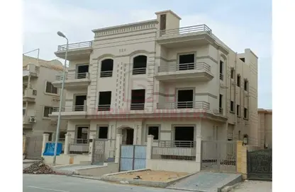 Apartment - 4 Bedrooms - 3 Bathrooms for sale in American University Housing District - 5th Settlement Compounds - The 5th Settlement - New Cairo City - Cairo