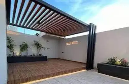 Villa - 3 Bedrooms - 3 Bathrooms for sale in Lake West - Sheikh Zayed Compounds - Sheikh Zayed City - Giza