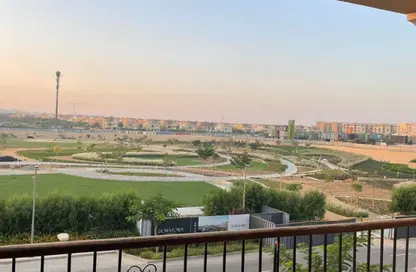 Apartment - 4 Bedrooms - 3 Bathrooms for sale in Mivida - 5th Settlement Compounds - The 5th Settlement - New Cairo City - Cairo