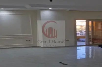 Duplex - 4 Bedrooms - 3 Bathrooms for rent in Zakaria Ahmed St. - El Banafseg 5 - El Banafseg - New Cairo City - Cairo