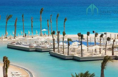 Chalet - 2 Bedrooms - 2 Bathrooms for sale in Hacienda West - Ras Al Hekma - North Coast