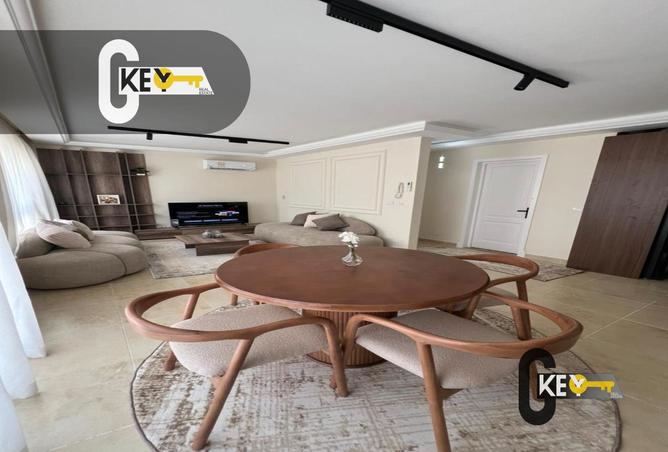 8383930 - Property Image 3