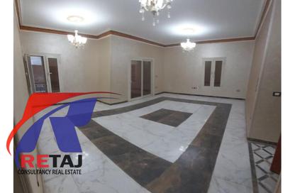 شقة - 4 غرف نوم - 2 حمامات للايجار في شارع الجزيرة - المستثمرين الجنوبية - مدينة القاهرة الجديدة - القاهرة