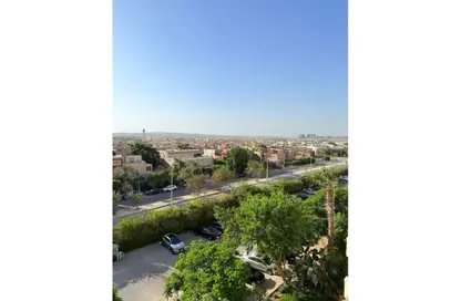 Apartment - 3 Bedrooms - 2 Bathrooms for rent in Zayed 2000 - 4th District - Sheikh Zayed City - Giza