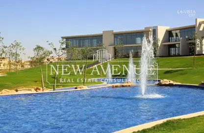 Townhouse - 3 Bedrooms - 4 Bathrooms for sale in La Vista City - New Capital Compounds - New Capital City - Cairo Townhouse - 3 Bedrooms - 4 Bathrooms for sale in La Vista City - New Capital Compounds - New Capital City - Cairo