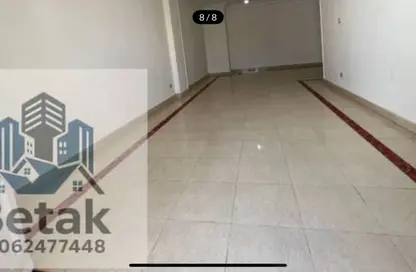 Apartment - 3 Bedrooms - 1 Bathroom for rent in Mohamed Fawzy Moaz St. - Smouha - Hay Sharq - Alexandria