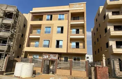 Apartment - 3 Bedrooms - 3 Bathrooms for sale in New Narges - New Cairo City - Cairo