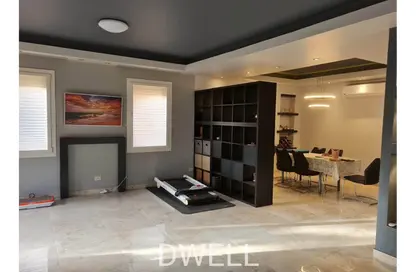 Villa - 3 Bedrooms - 5 Bathrooms for sale in Mivida - 5th Settlement Compounds - The 5th Settlement - New Cairo City - Cairo
