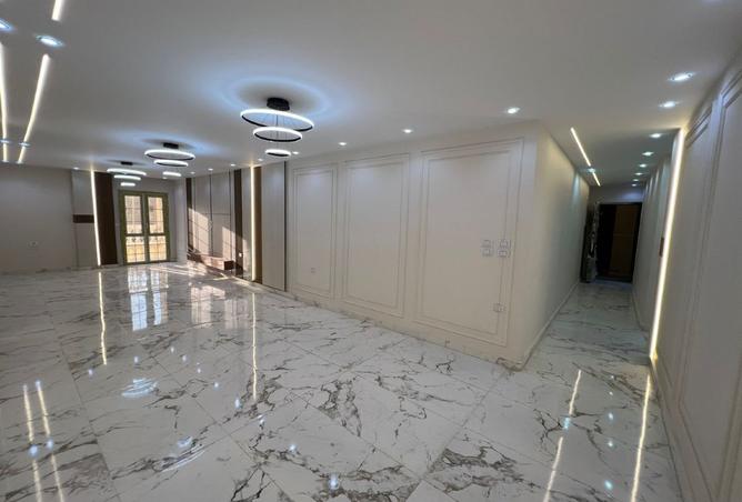 8453019 - Property Image 2