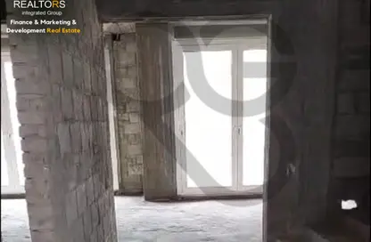 Townhouse - 6 Bedrooms - 5 Bathrooms for sale in Pyramids Hills - Cairo Alexandria Desert Road - 6 October City - Giza Townhouse - 6 Bedrooms - 5 Bathrooms for sale in Pyramids Hills - Cairo Alexandria Desert Road - 6 October City - Giza