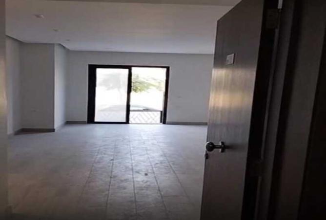 8243104 - Property Image 2