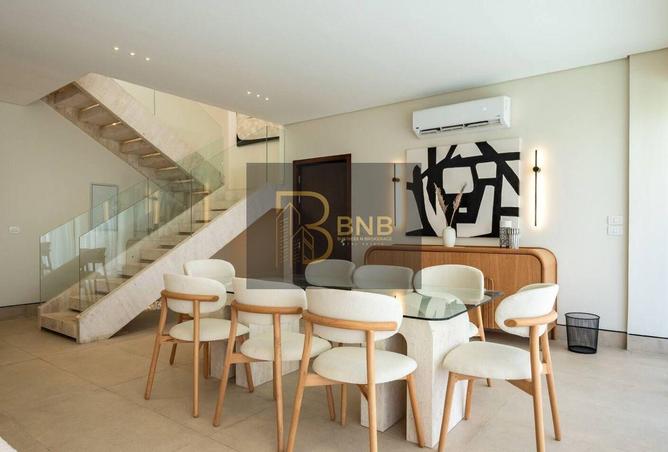 8163233 - Property Image 2