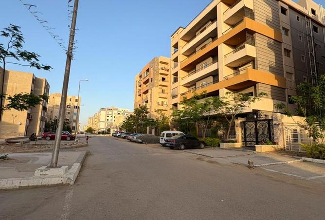 8048396 - Property Image 2