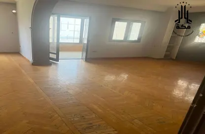 مساحات مكتبية - استوديو - 2 حمامات للايجار في شارع مصطفي النحاس - المنطقة السادسة - مدينة نصر - القاهرة