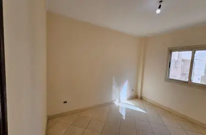 Apartment - 3 Bedrooms - 1 Bathroom for sale in Al Amal St. - Sheikh Zayed City - Giza
