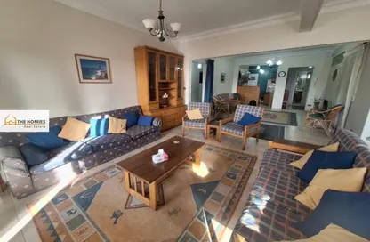 شقة - 3 غرف نوم - 2 حمامات للايجار في شارع ابو بكر الصديق - ميدان المحكمة - مصر الجديدة - القاهرة