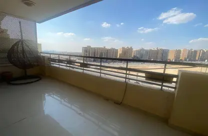 Apartment - 2 Bedrooms - 2 Bathrooms for sale in Thirteenth Sector - Zahraa El Maadi - Hay El Maadi - Cairo