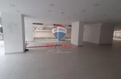 معرض - استوديو - 2 حمامات للبيع في المنطقة السادسة - مدينة نصر - القاهرة