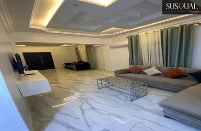 شقة - 3 غرف نوم - 2 حمامات للبيع في الحي الاول - التجمع الخامس - مدينة القاهرة الجديدة - القاهرة شقة - 3 غرف نوم - 2 حمامات للبيع في الحي الاول - التجمع الخامس - مدينة القاهرة الجديدة - القاهرة