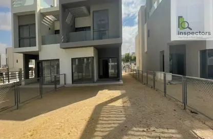 فيلا - 5 غرف نوم - 5 حمامات للايجار في مون ريزيدنس - فيفث سكوير - التجمع الخامس - مدينة القاهرة الجديدة - القاهرة