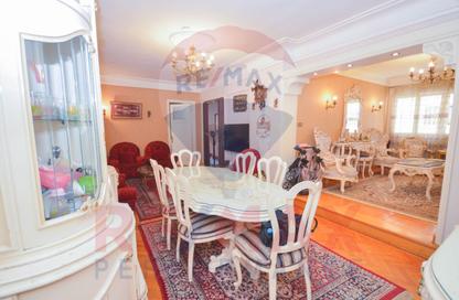 Apartment - 3 Bedrooms - 1 Bathroom for sale in Khalil Hamada St. - Miami - Hay Awal El Montazah - Alexandria