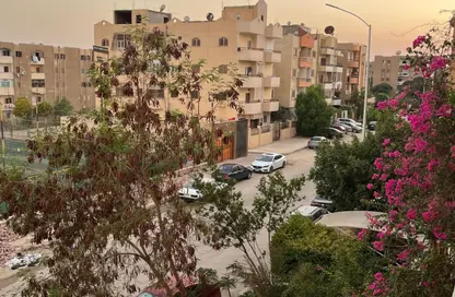 شقة - 3 غرف نوم - 1 حمام للبيع في الحي الحادي عشر - الشيخ زايد - الجيزة