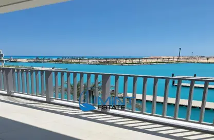 شقق فندقية - 2 غرف نوم - 1 حمام للبيع في مراسي - سيدي عبد الرحمن - الساحل الشمالي