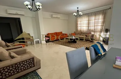 شقة - 3 غرف نوم - 3 حمامات للايجار في سيراس - اب تاون كايرو - المقطم - القاهرة