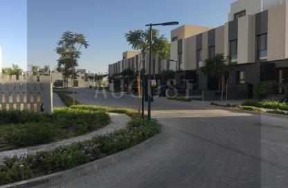 Townhouse - 3 Bedrooms - 4 Bathrooms for sale in Al Burouj Compound - El Shorouk Compounds - Shorouk City - Cairo