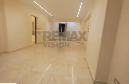 شقة - 3 غرف نوم - 1 حمام للبيع في شارع على هيبة - سيدي بشر - حي اول المنتزة - الاسكندرية