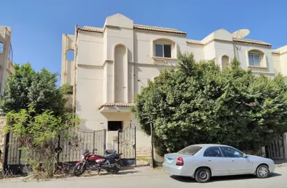 تاون هاوس - 5 غرف نوم - 4 حمامات للايجار في حدائق المهندسين - الحي الرابع - الشيخ زايد - الجيزة