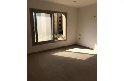 شقة - 1 حمام للبيع في فيلدج جيت - المستثمرين الجنوبية - مدينة القاهرة الجديدة - القاهرة