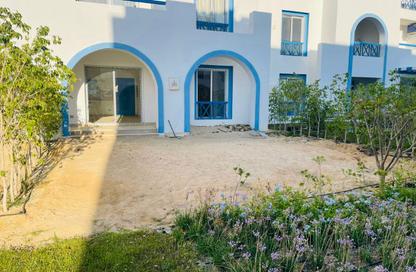 Chalet - 2 Bedrooms - 2 Bathrooms for sale in Mountain View - Ras Al Hekma - North Coast