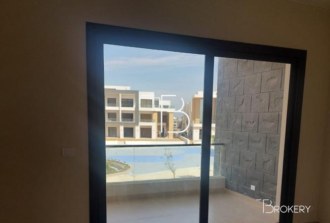 8243895 - Property Image 2