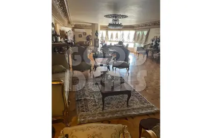 Apartment - 6 Bedrooms - 4 Bathrooms for sale in Abd Al Hamid Badawy St. - El Hegaz Square - El Nozha - Cairo